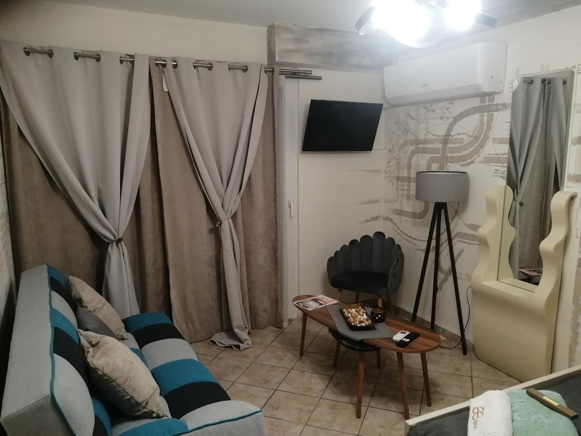 Sunshine Apartment 2 Alexandroupolis Buitenkant foto